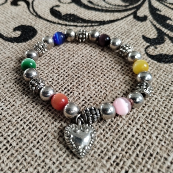 Beaded Heart Bracelet - Picture 2 of 14